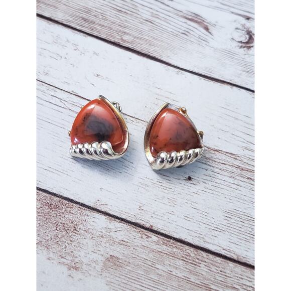 Vintage Clip On Earrings Unusual Earrings with Wave Like Halo - Picture 6 of 6